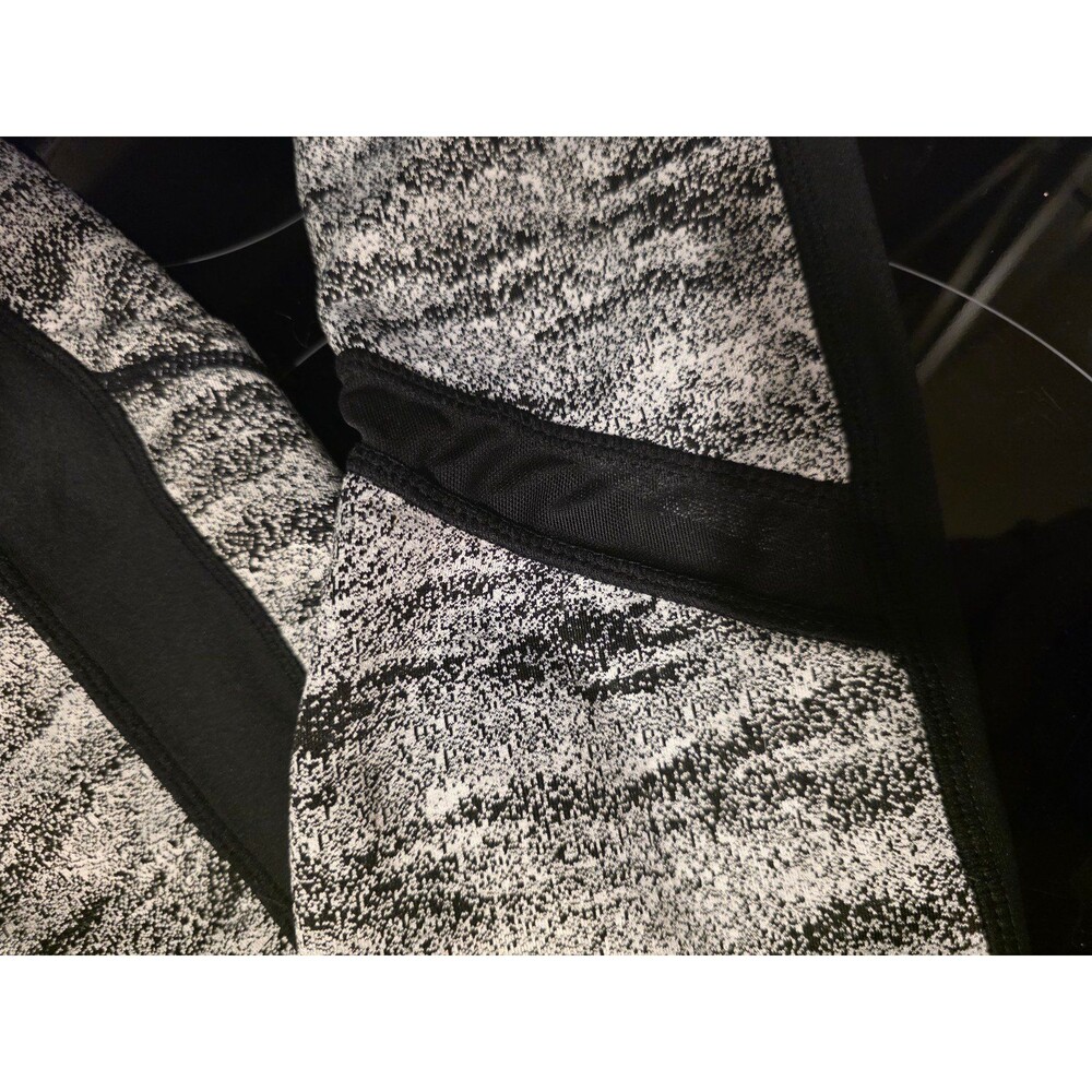 Women's athletic leggings - Picture 2 of 9